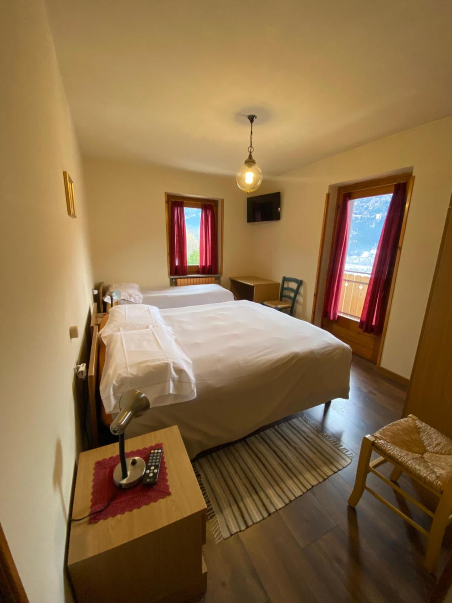 Hotel Eira Bormio Exterior photo